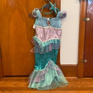 Girl Disney mermaid costume size 6